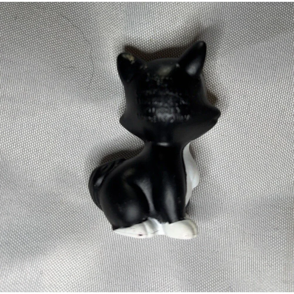 Disney Pinocchio Figaro Cat PVC Animal Black cat Toy Figure Fast Shipping